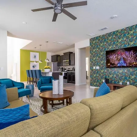 New & Fun Family Getaway - Super Cute Home